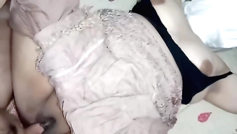 Hot indian video of a slutty girl in a hot body vid