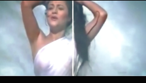 Naked solo brunette 53601214573611158767f48b55534d8731