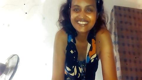 Indian brunette seduced by a guy in my own POV video