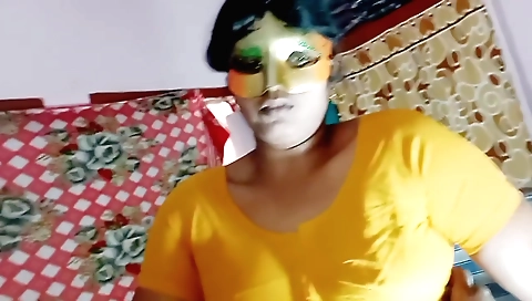 Indian stepmom masturbates and fucks in amateur video