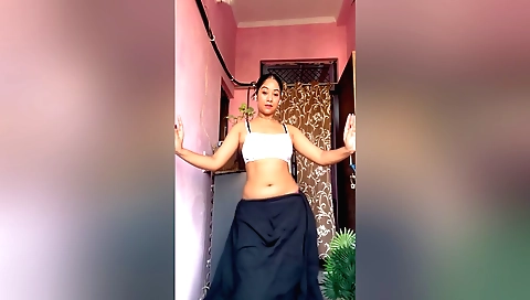 Stepdaughter gets a little bit of a head start on her stepdad