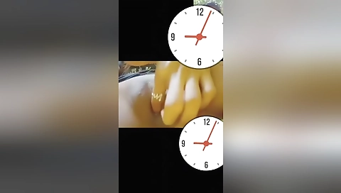 Indian solo female shows her nice body in a webcam video