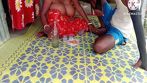 Indian chick with big boobs sucks her lover in her sexy body