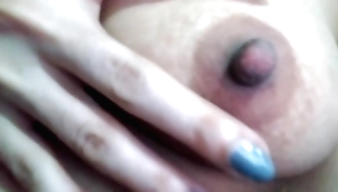 Indian babe with big natural tits is going to make you a fan