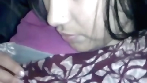 Indian amateur video shows a brunette sucking his cock