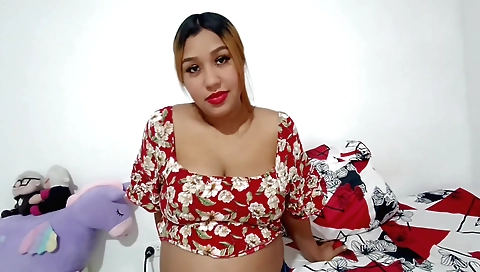 Indian brunette fucks a guy while she's in the woods