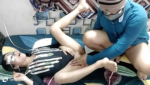 Amateur girl and boyfriend are having sex in night