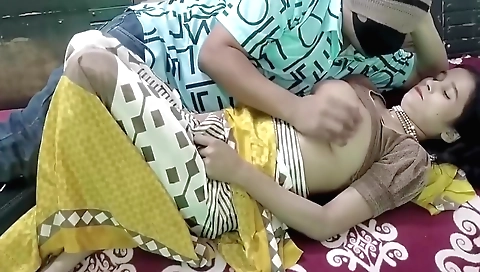 Cute Stepsister Ko Nanga Kar Ke Bathroom Me Hi Pel Diya