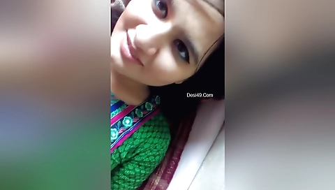 Webcam brunette girl is getting fucked in amateur video