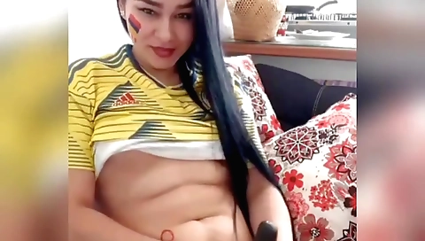 Indian brunette solo female makes her masturbate on webcam