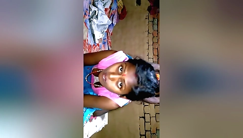 Indian brunette fucked in the bedroom and getting a blowjob