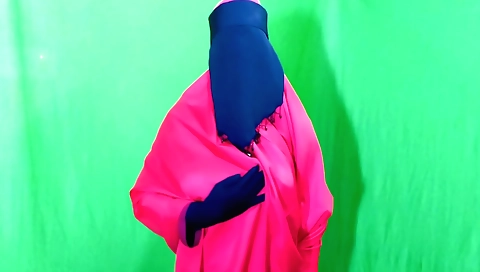 Indian girl makes a video of her stepbrother and boyfriend