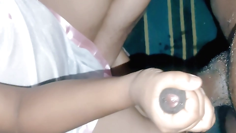 Indian girl fucked with a big cock with homemade sex video