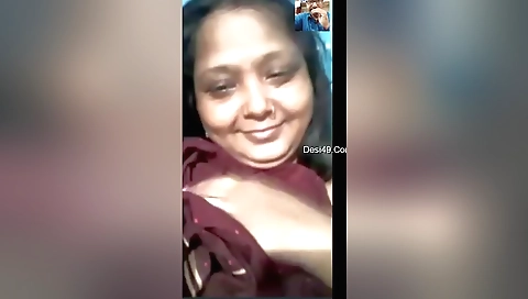 Snicki magi sexy brunette mature slut shows her body 0700