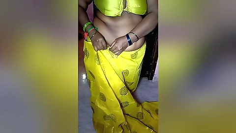 Indian amateur solo with big tits in a hardcore porn video