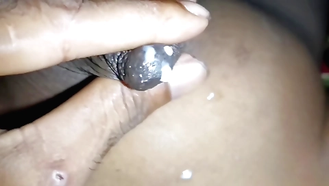 Hairy Indian milf is having a great fuck in her pussy