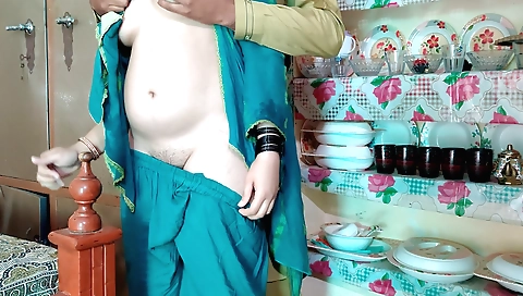 Amateur wife video show her sexy body and giving blowjob