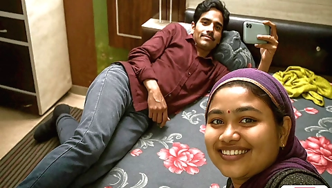 Savita with a big ass and a sexy face is playing with a guy