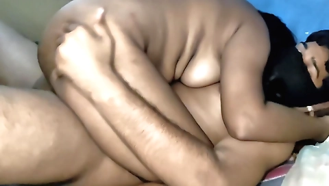 Indian brunette girl gets her pussy fucked in the kitchen