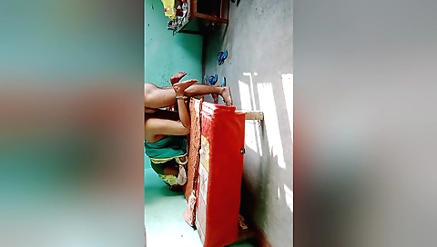 Indian auntie with a small and cute ass in an amateur video