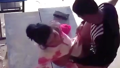 Indian brunette fucks her boyfriend in the webcam clip