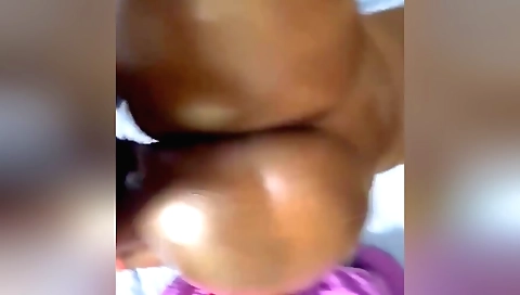 Indian amateur sex video showing an amateur creampie