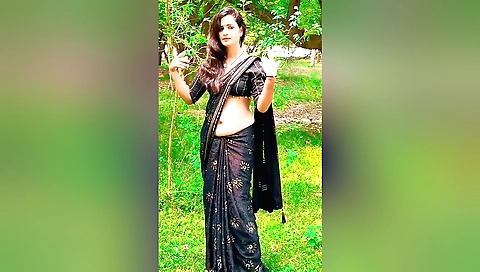 Stepsister enjoys being fucked outdoors in hot porn scene