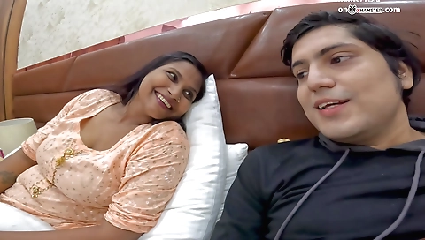 Milf with natural boobs gets her pussy caressed in the hotel