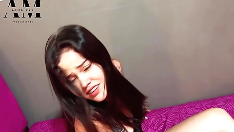 Porn video of amateur brunette stepsister and her boyfriend